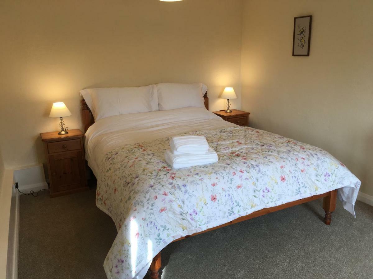 Wood Farm Kerdiston Bed & Breakfast *